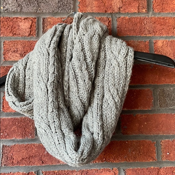 Chunky Knit Gray Infinity Scarf - Picture 1 of 5